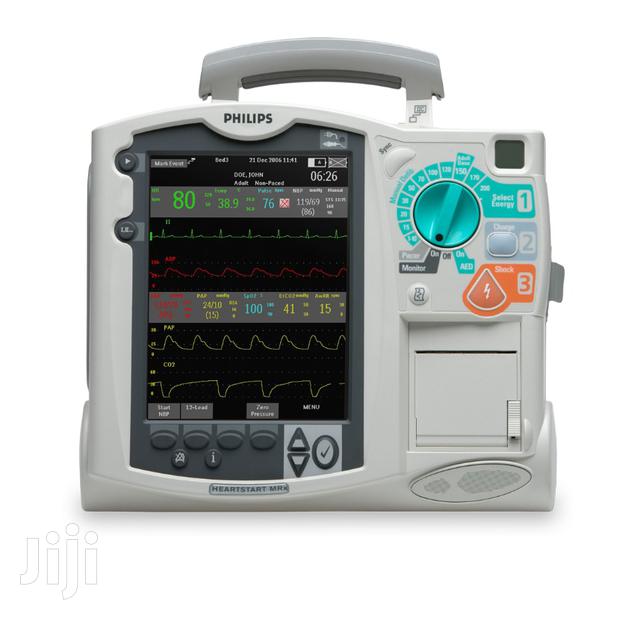 Defibrillator Philips - main view