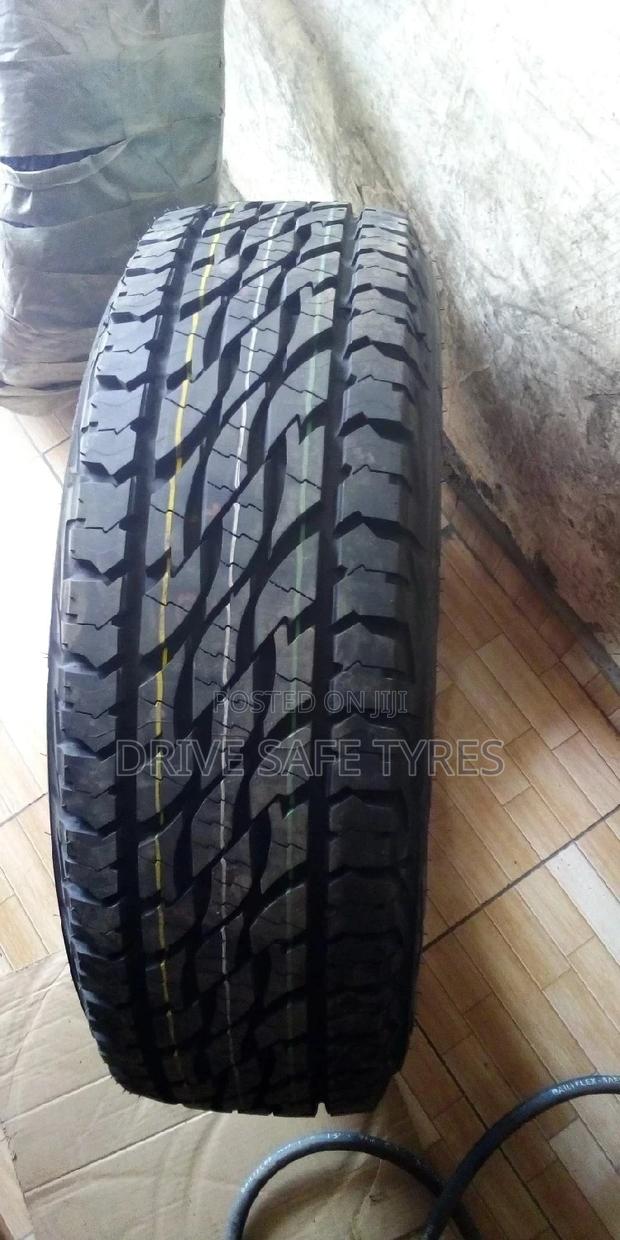 215/65 R16 Bridgestone Dueler A/T - main view