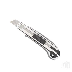 Retractable Box Utility Cutter Knife With 5 Blades