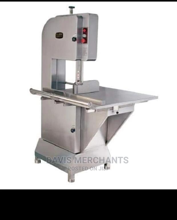 Bone Saw Machine Ideal For Commercial Purposes