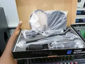 BM-800 Condenser Microphone ,Shock Mount,Mic Stand & Sponge