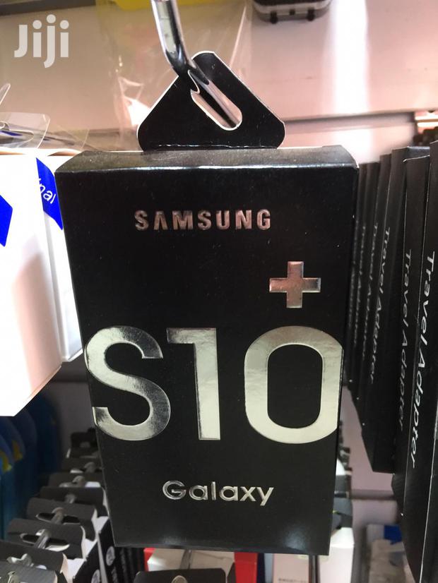 Samsung Original Charger - main view