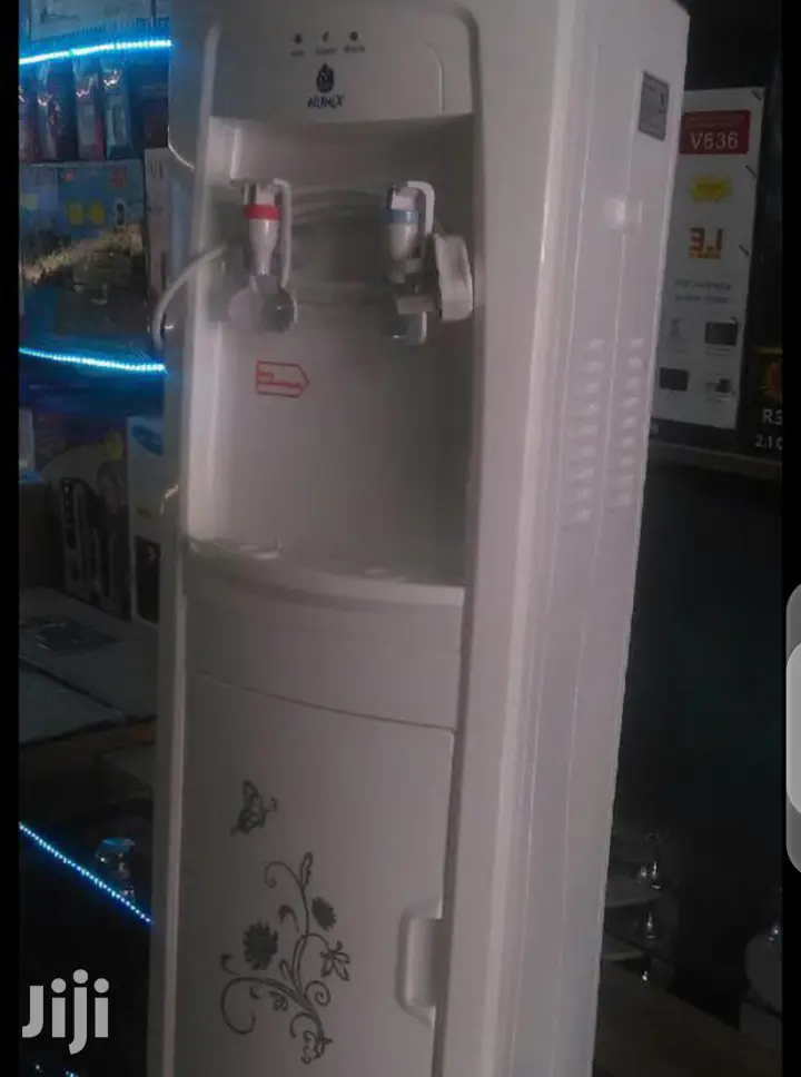 Modern Water Dispenser Hot And Cold