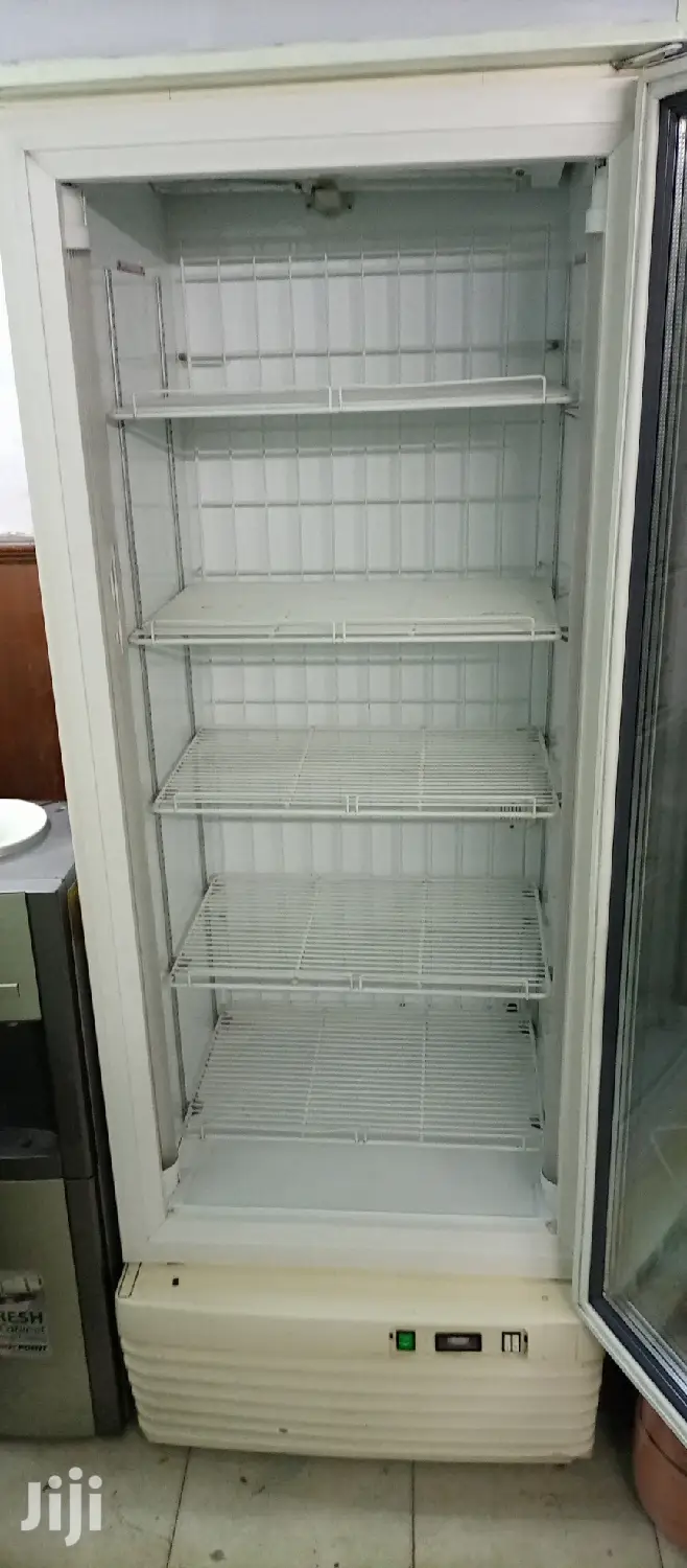 650L Display Chiller