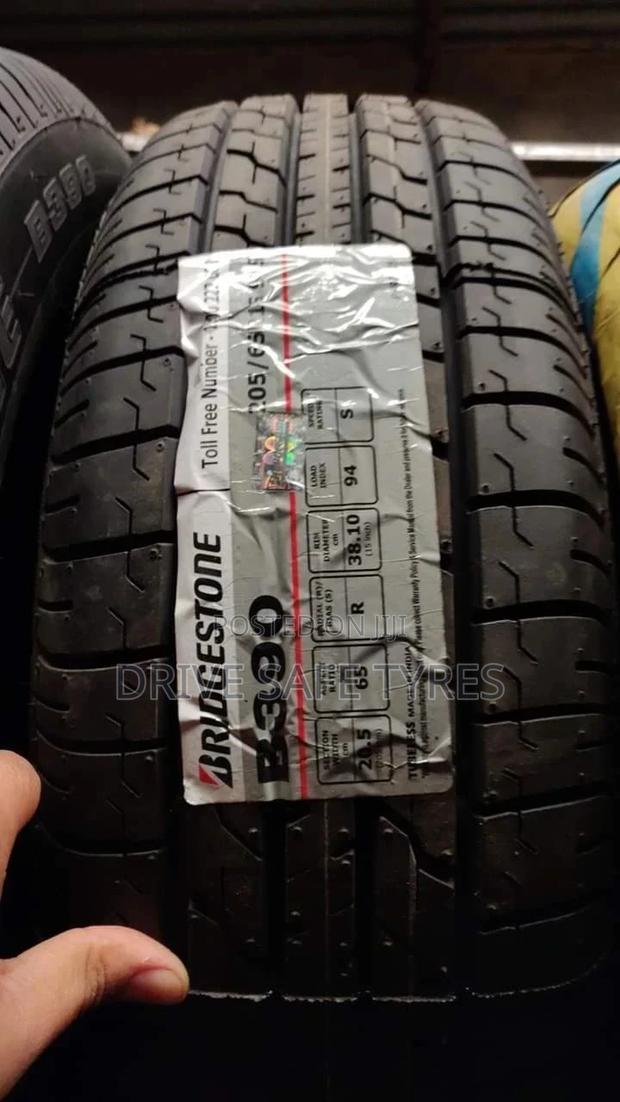 205/65 R15 Bridgestone Tyre