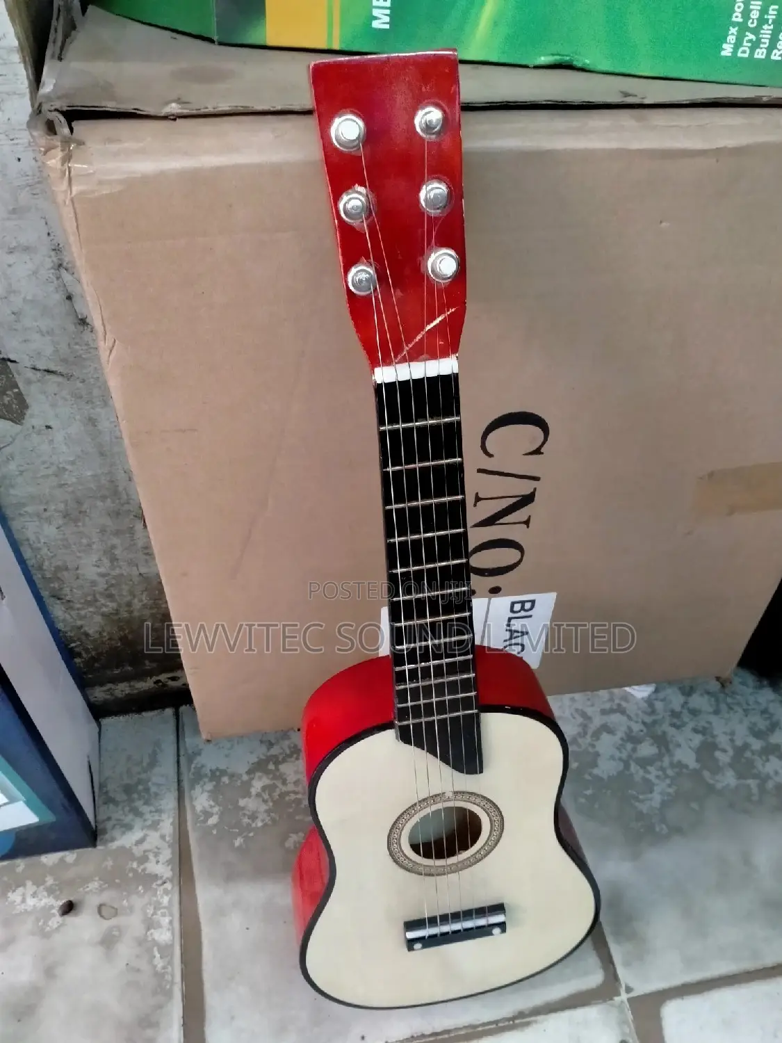 Baby Guitar