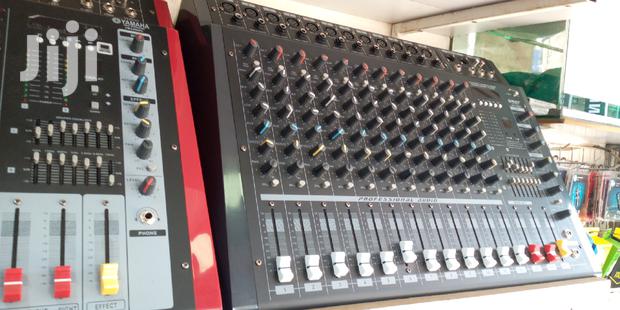Max 12channel Music Mixer Black