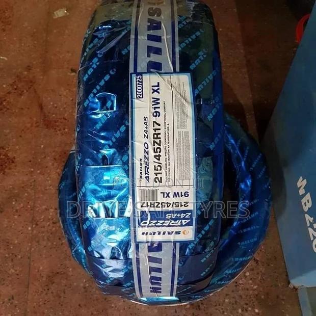 215/45 ZR 17 Sailun Tyre