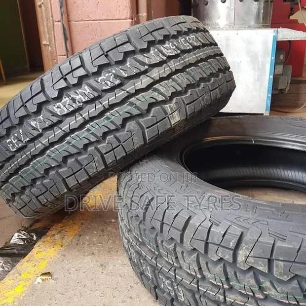 235/65 R17 Kenda Klever Tyre - main view