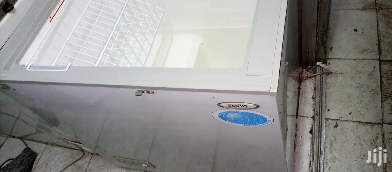 Chest Freezer 200L