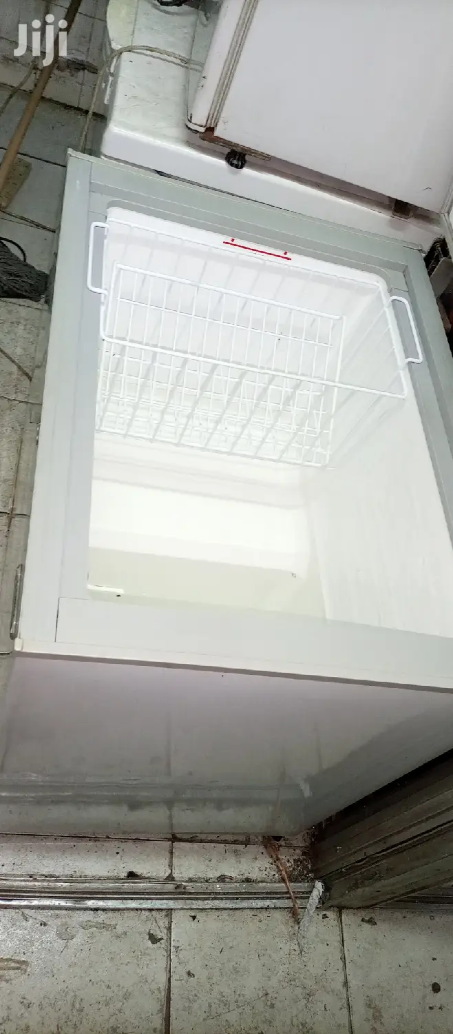 Chest Freezer 200L