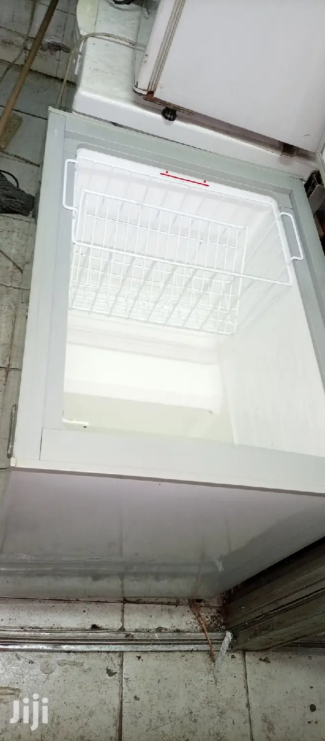 Chest Freezer 200L