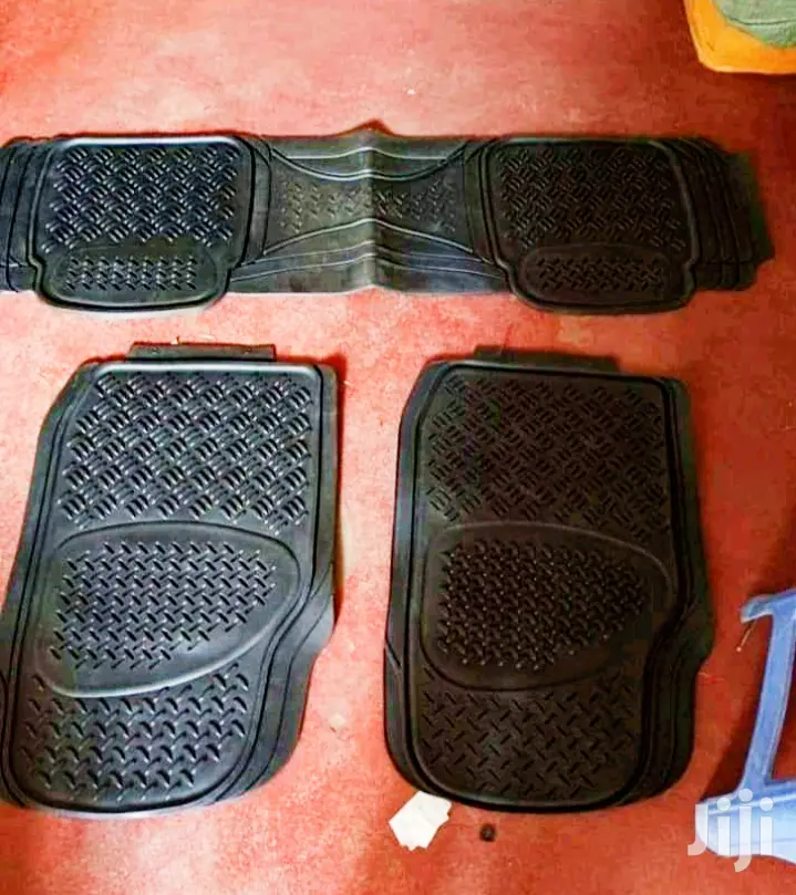 New Heavy Conjoined Car Floor Mats, Free Delivery Within Nairobi Town.