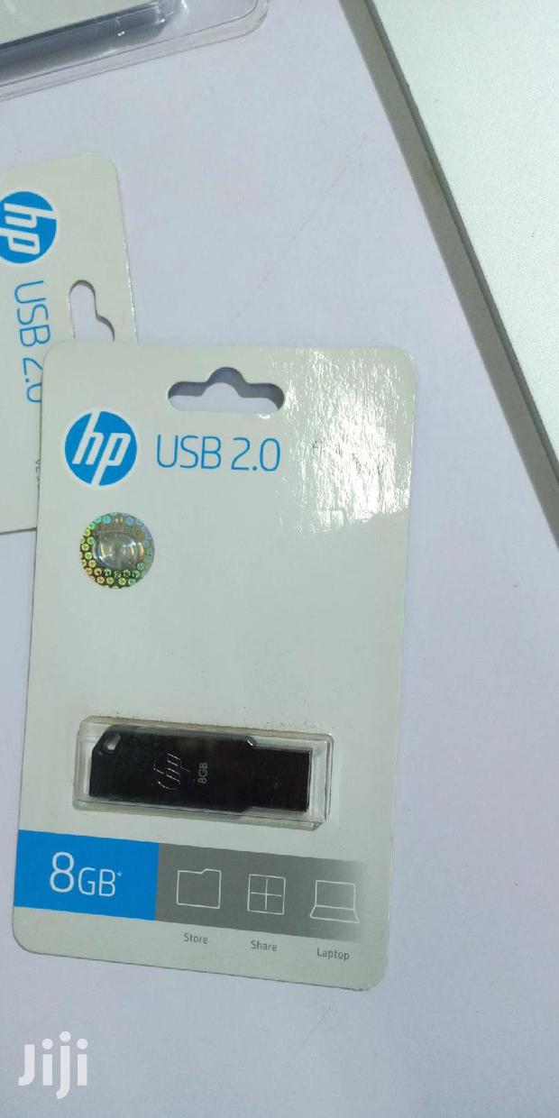 HP USB Flashdrive 8gb - thumbnail 2