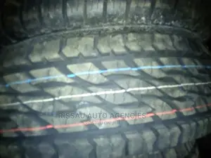 265/65 R 17 Bridge Stone AT 697 Made in Thailand