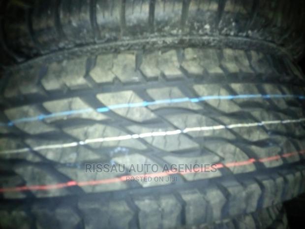 265/65 R 17 Bridge Stone AT 697 Made in Thailand