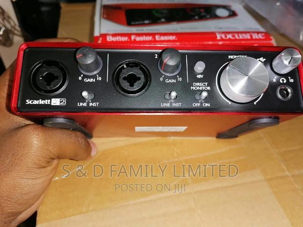 Focusrite 2i2 2nd Generation - thumbnail 2