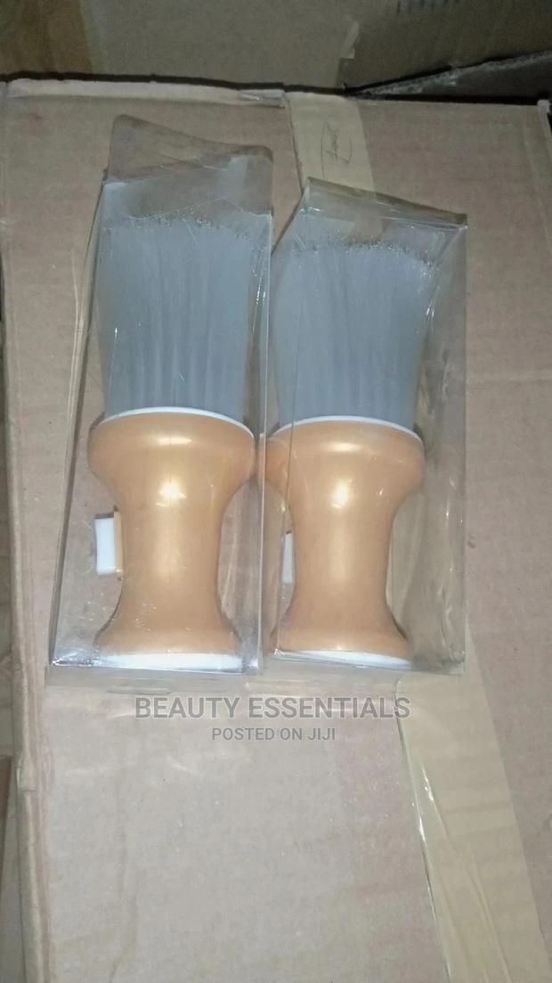 Powder Brush - main view