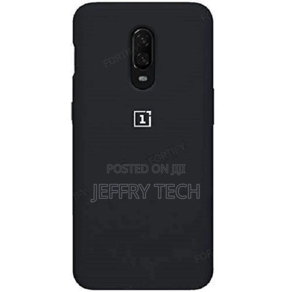 One Plus 7 Silicon Back Case - thumbnail 2
