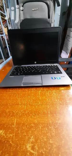 Laptop HP EliteBook 820 G1 4GB Intel Core I5 HDD 500GB