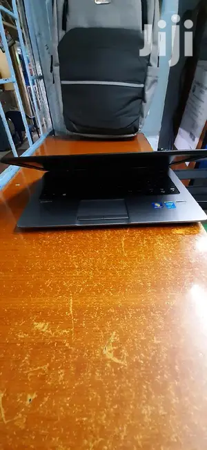 Laptop HP EliteBook 820 G1 4GB Intel Core I5 HDD 500GB