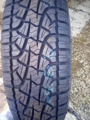 265/70 R 16 Pirelli Scorpion Tyres