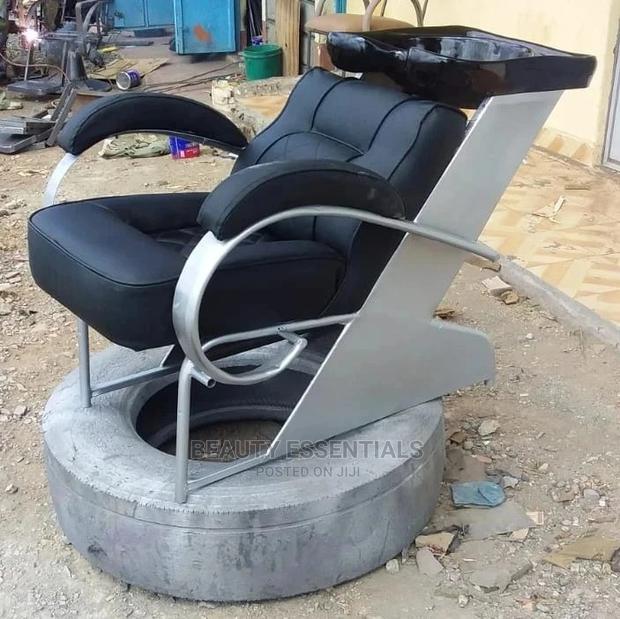 Barber Seat - main view