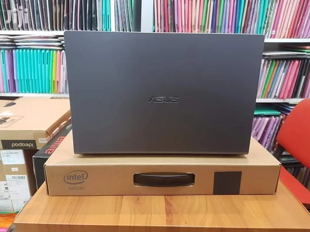 New Laptop Asus 4GB Intel Core i3 1T