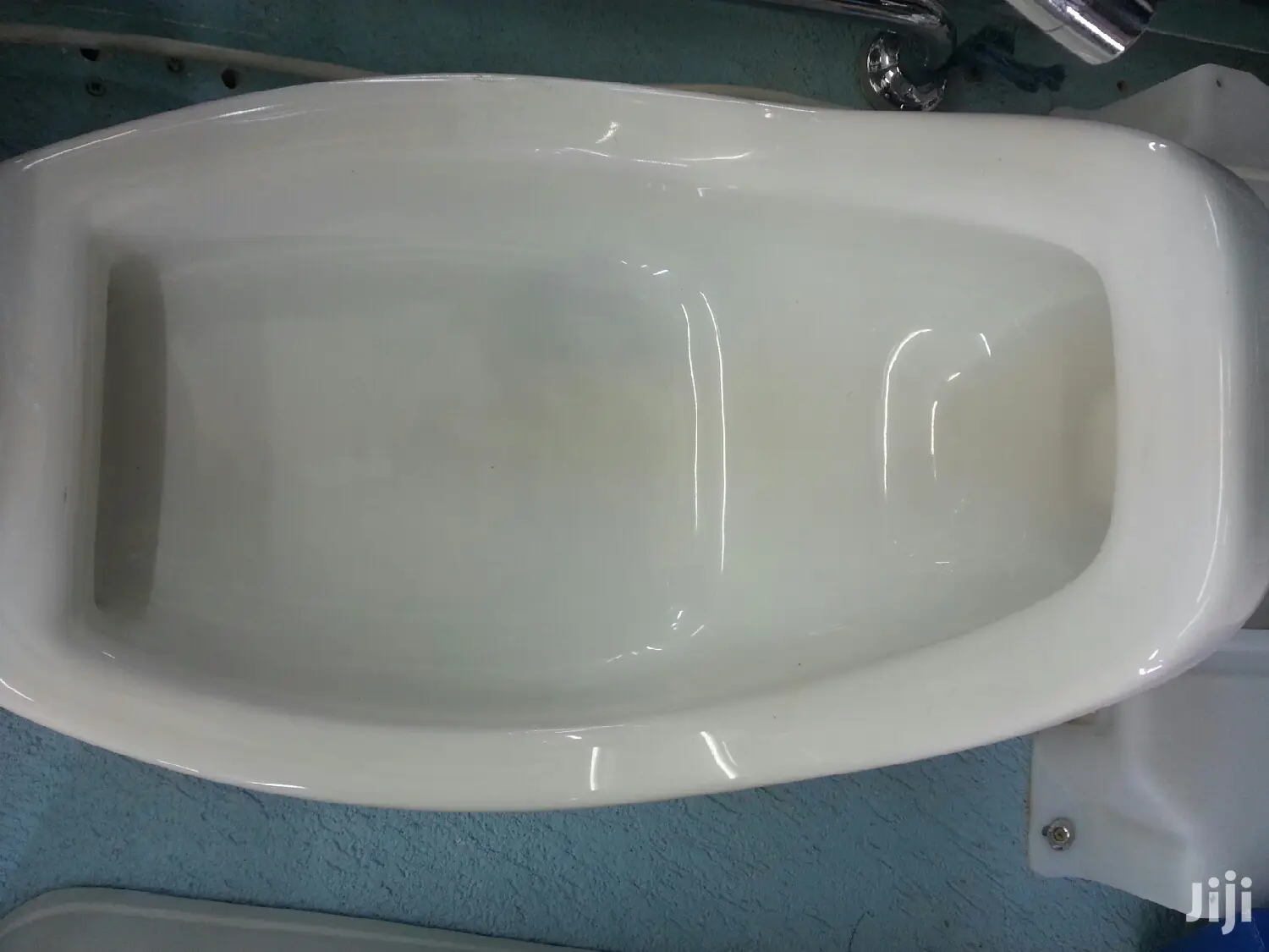 Urinal Bows Unique Looks