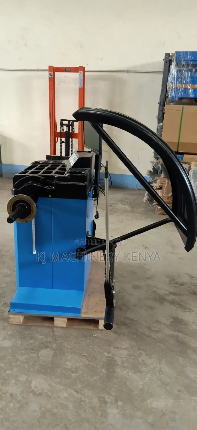 CB250 Wheel Balancing Machines From Italy