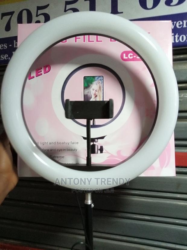 Light Tripod With Phone Holder - main view