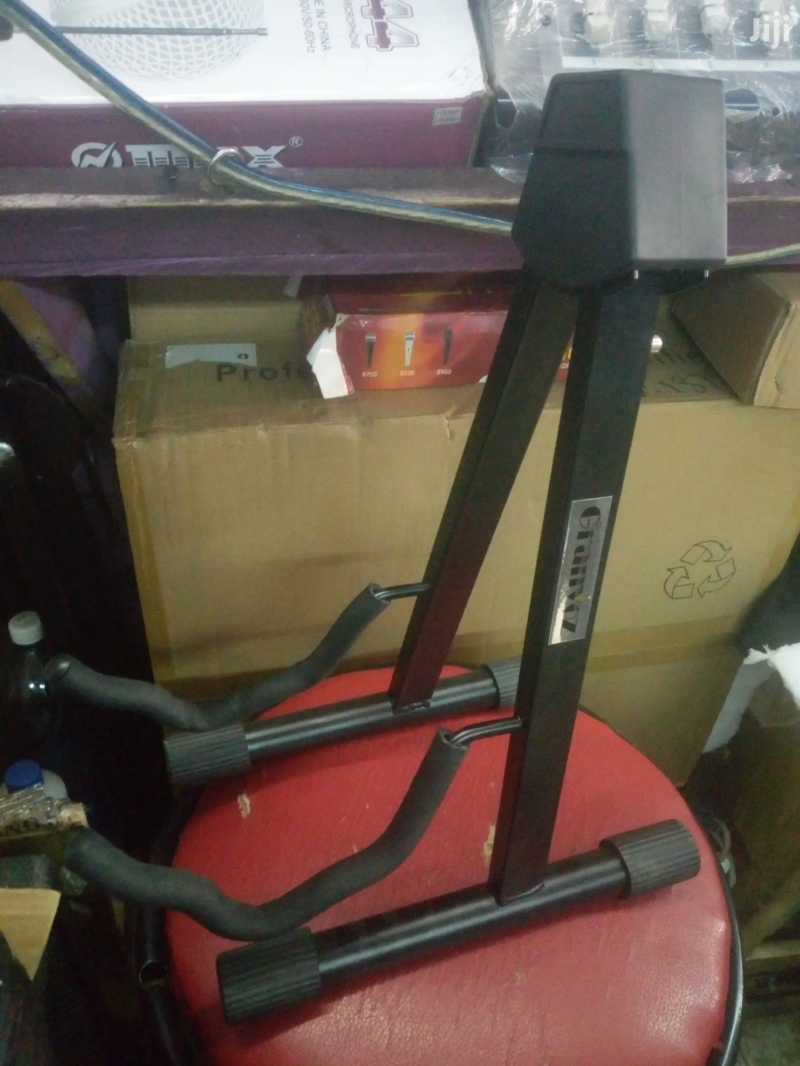 Guitar Stand