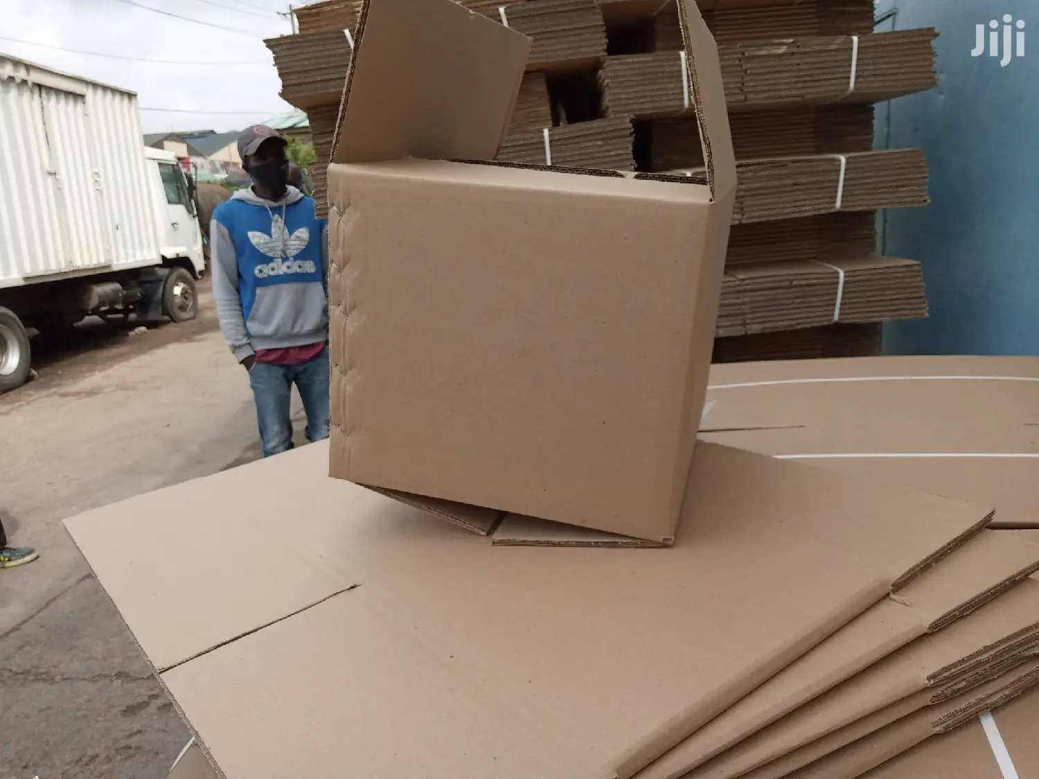 Large Production Of Carton Boxes