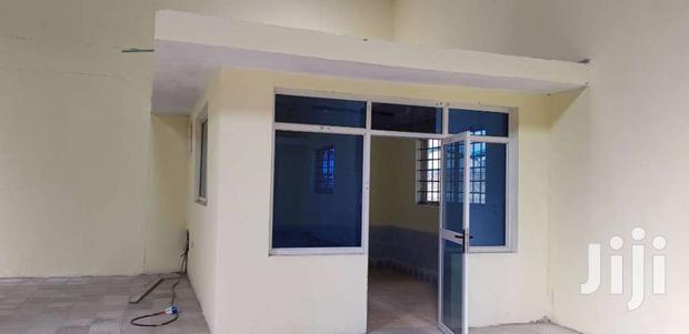 Godowns to Let Industrial Area - thumbnail 5