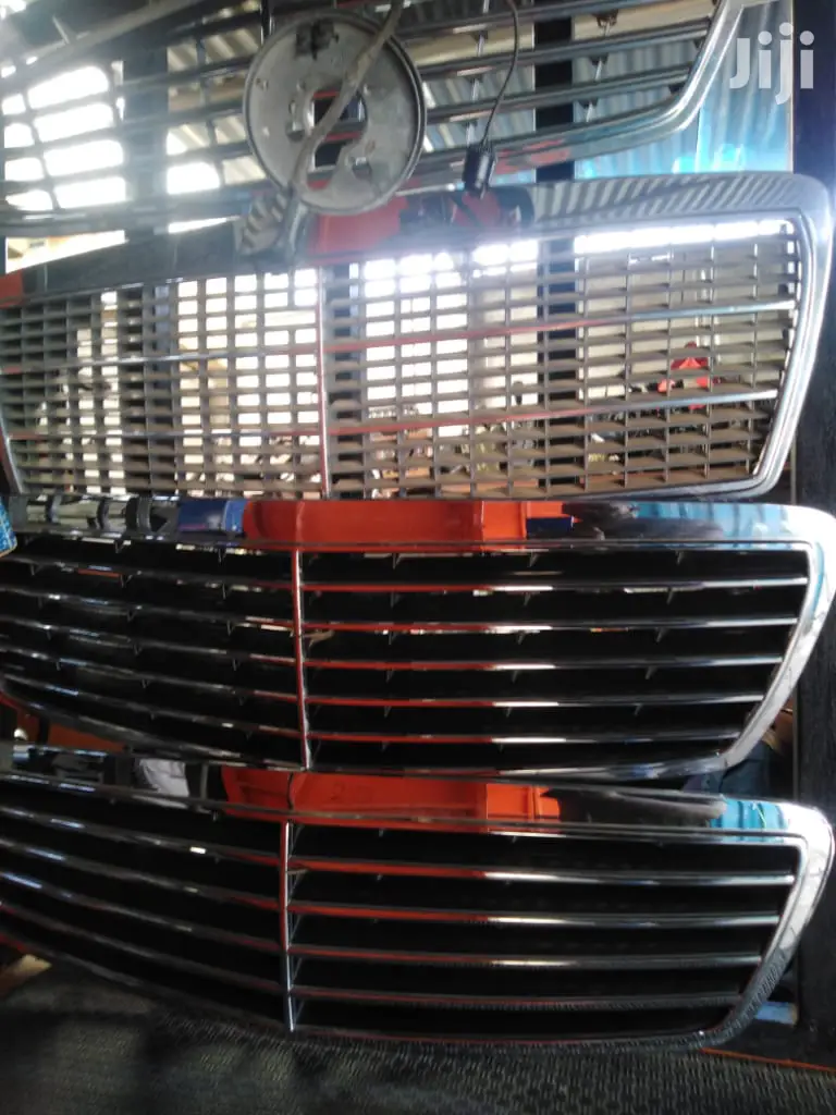 Mercedes Grills