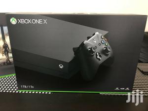 Xbox One X Used 1tb - thumbnail 2