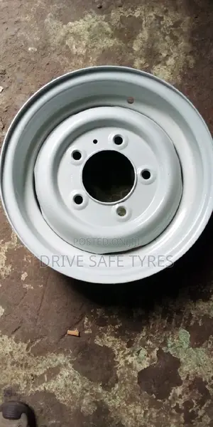 Landrover Ordinary Rim Size 16