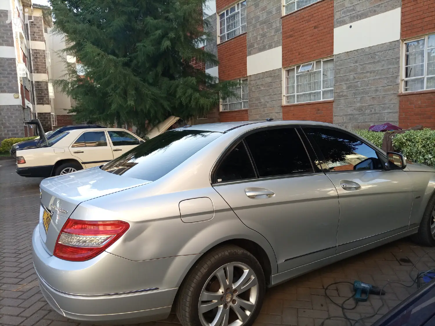 Presidential Llumar Car Tint