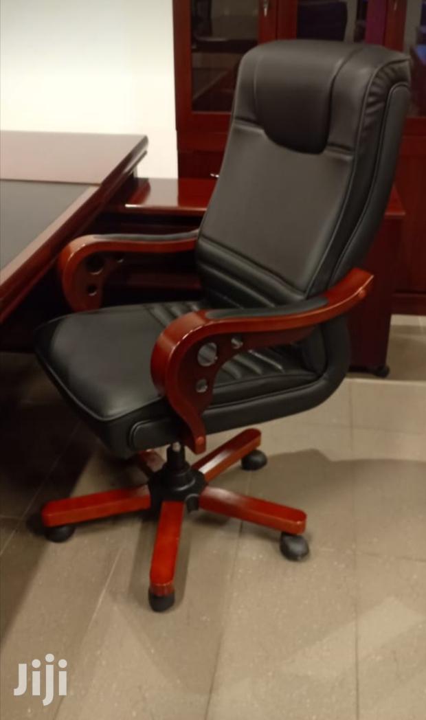 Executive Office Seat - main view