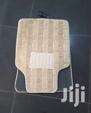 New Car Woollen Floor Mats, Free Delivery Within Nairobi Town.