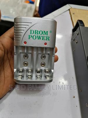 Drom Power 9v, AAA, AA Battery Charger - main view