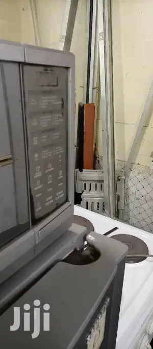 Microwave Oven
