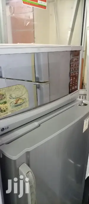 Microwave Oven