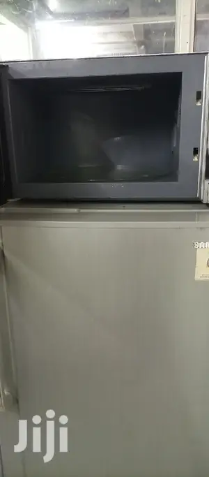Microwave Oven