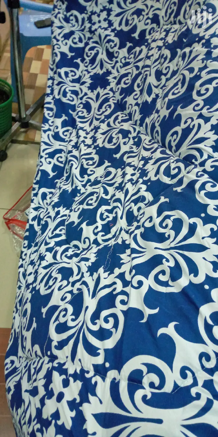 Duvets With 1 Bedsheet And 2 Pillowcases