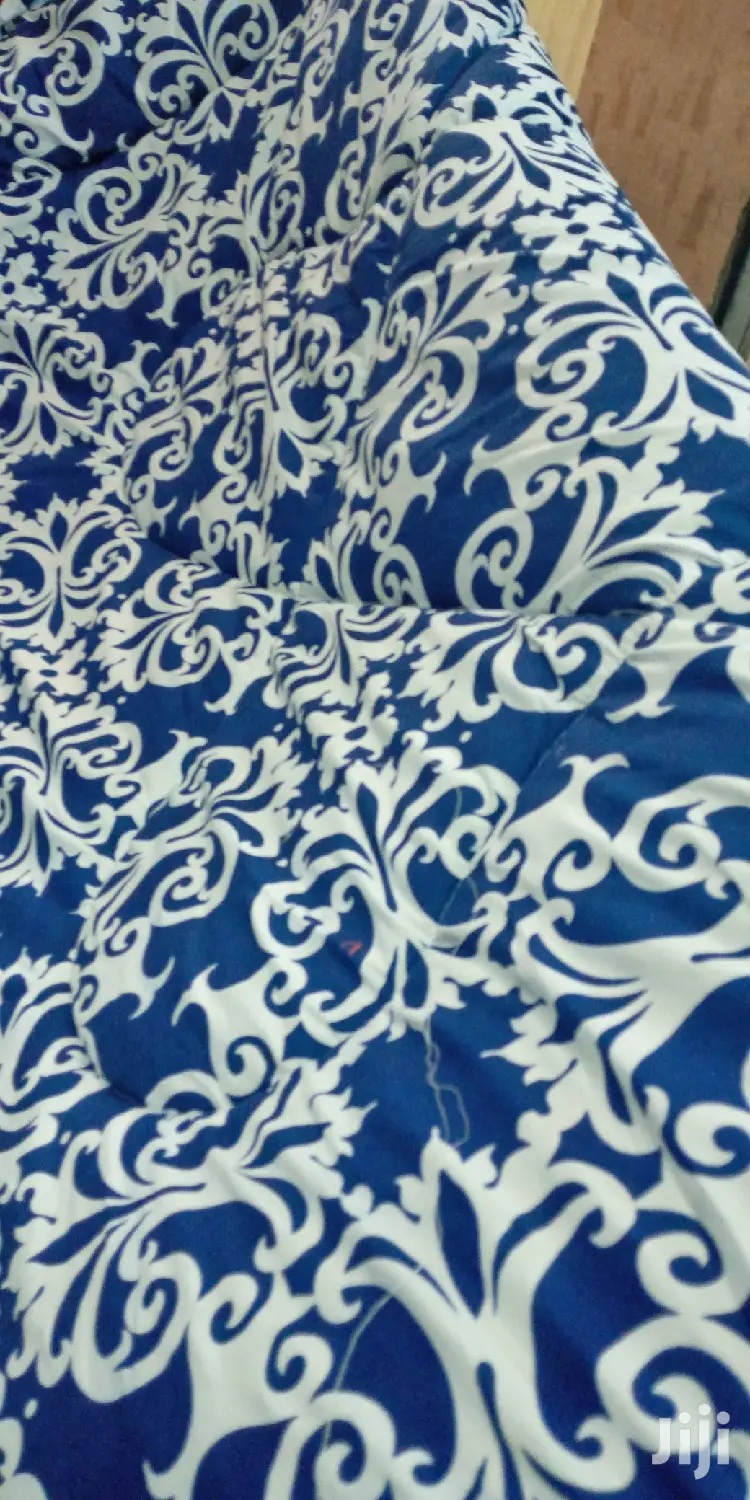 Duvets With 1 Bedsheet And 2 Pillowcases