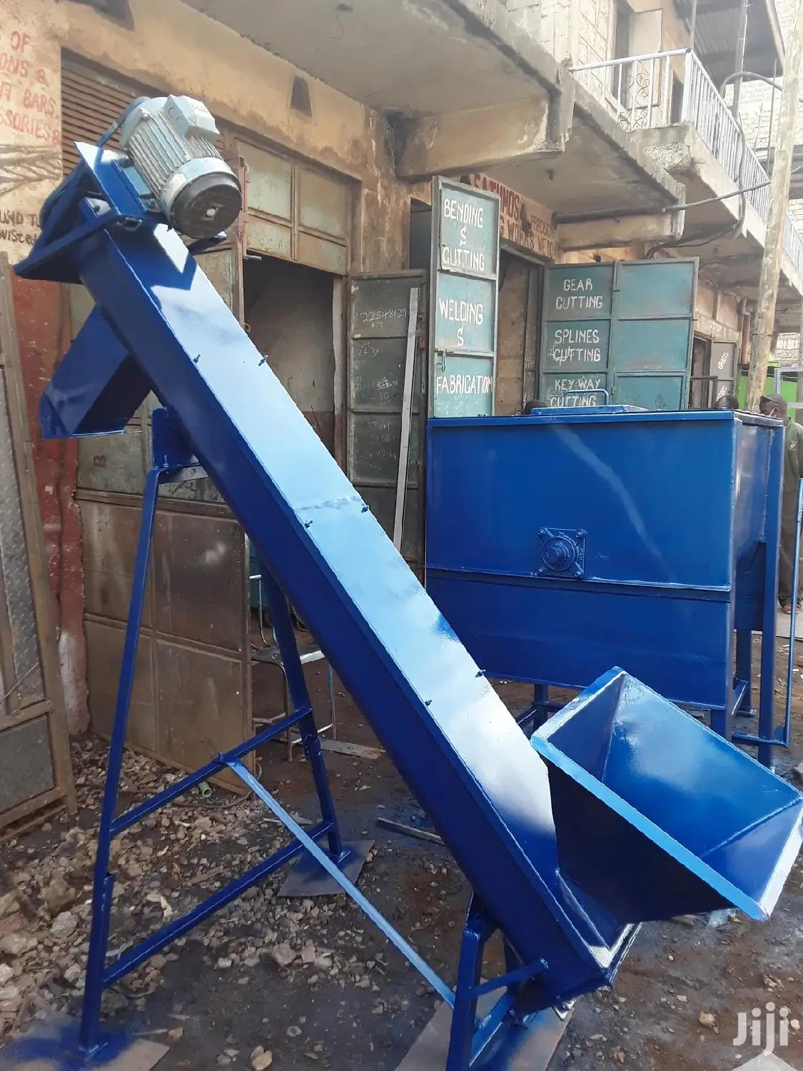 Powder Soap Mixer With Conveyor Belt