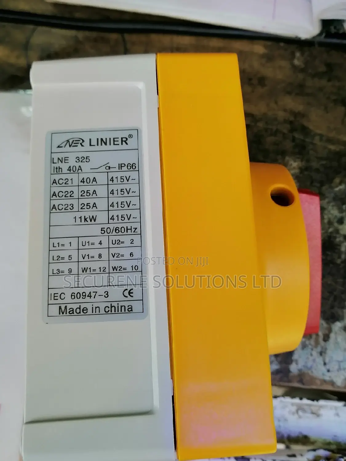 Change Over Switch Linier 40amp 2 Pole Ip65, Enclosed on Off