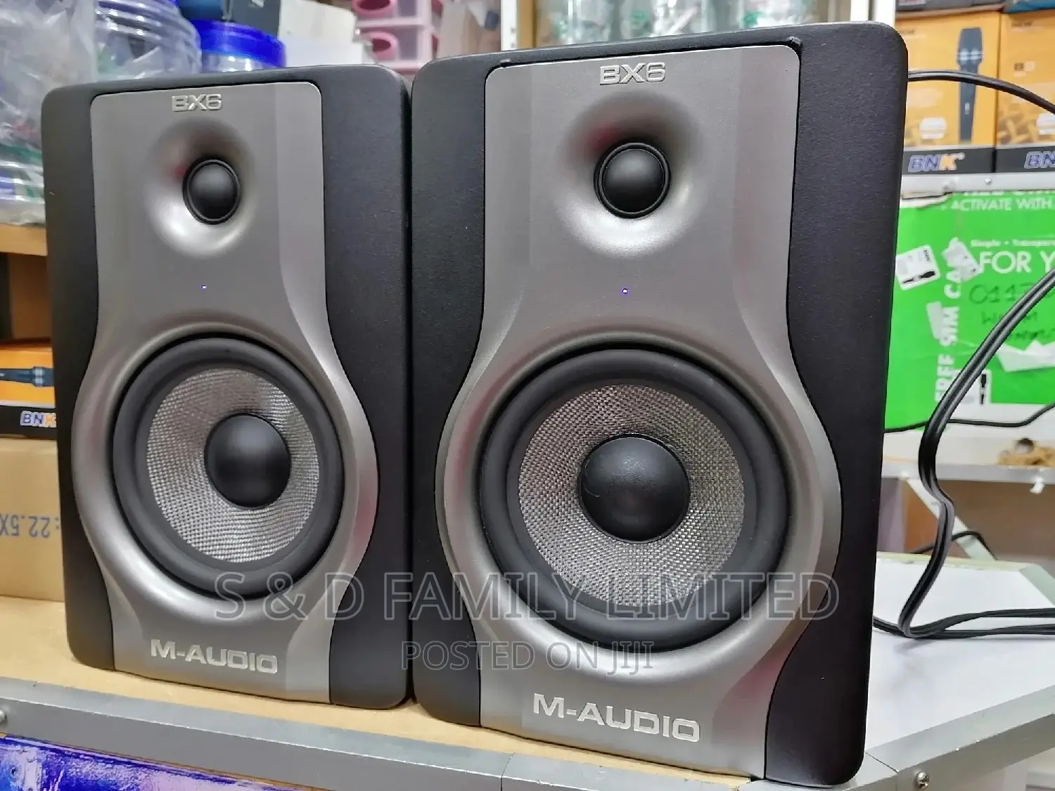M-Audio BX6 Carbon