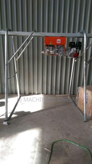 1⁄2tonne Concrete Hoist Machine - main view